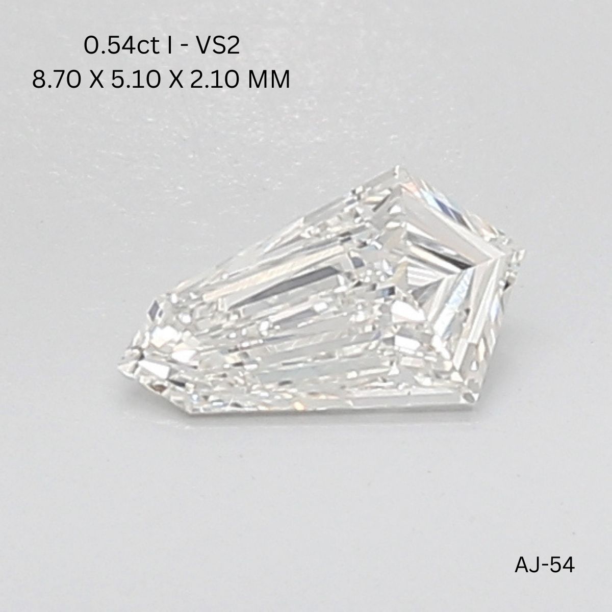 0.54ct Shield Diamond - VS2 Clarity - I Color - Step Cut
