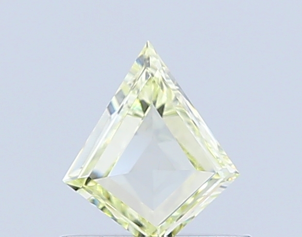 0.29CT VVS2 Fancy Yellow Kite Diamond 6.55*5.45*1.55MM