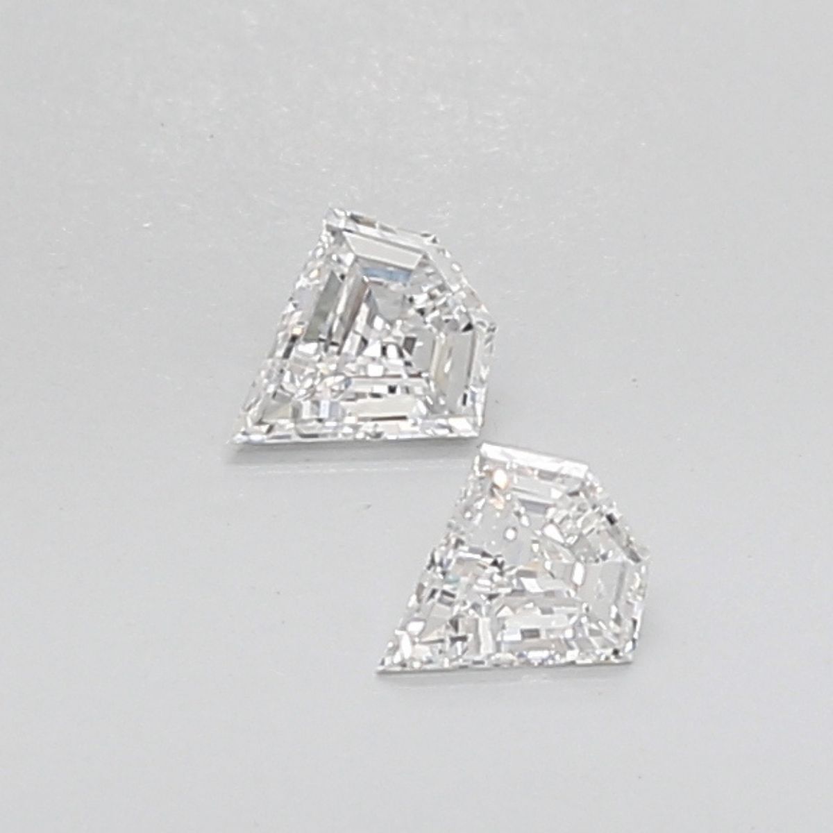 0.96 CT M VVS2 SHIELD diamond Pairs Inventory