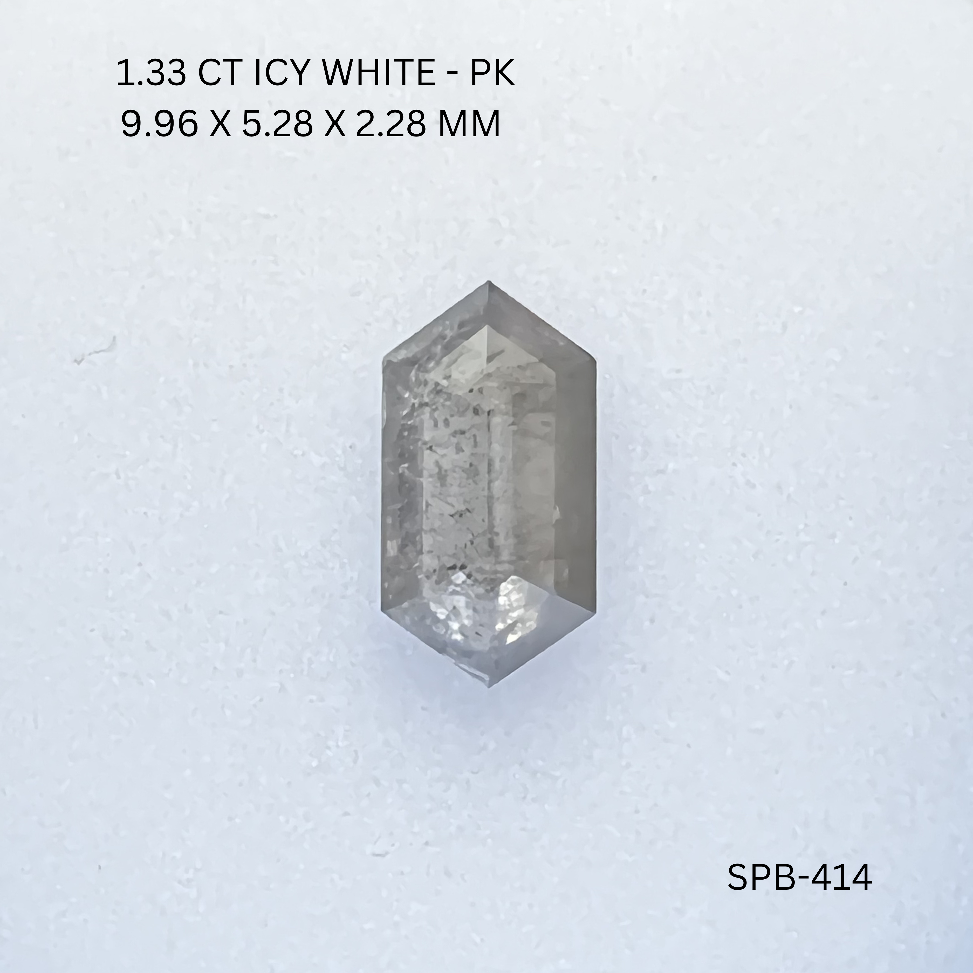 1.33 CT ICY WHITE PK HEXAGONAL diamond Salt & Pepper